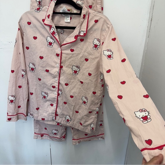 Hello Kitty pottery barn teen PJs Hearts Organic Cotton Percale Pajama Set small - Picture 14 of 16